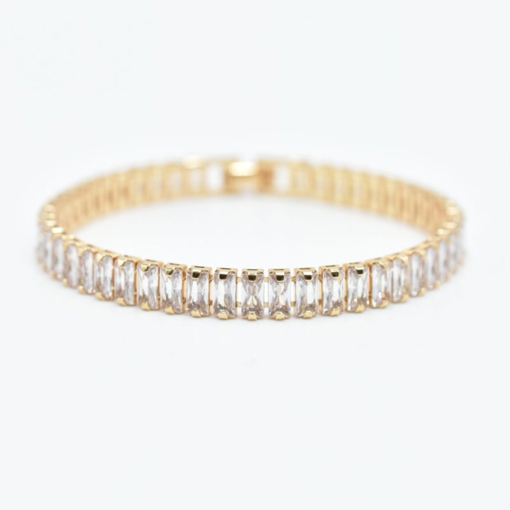 14k Gold Plated Crystal Baguette Cut Tennis Bracelet - Picture 1 of 5
